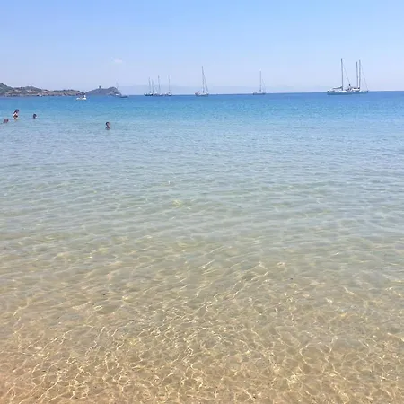 Dimora Rena Dorada - In Pula, Sardinia, Italy פולה